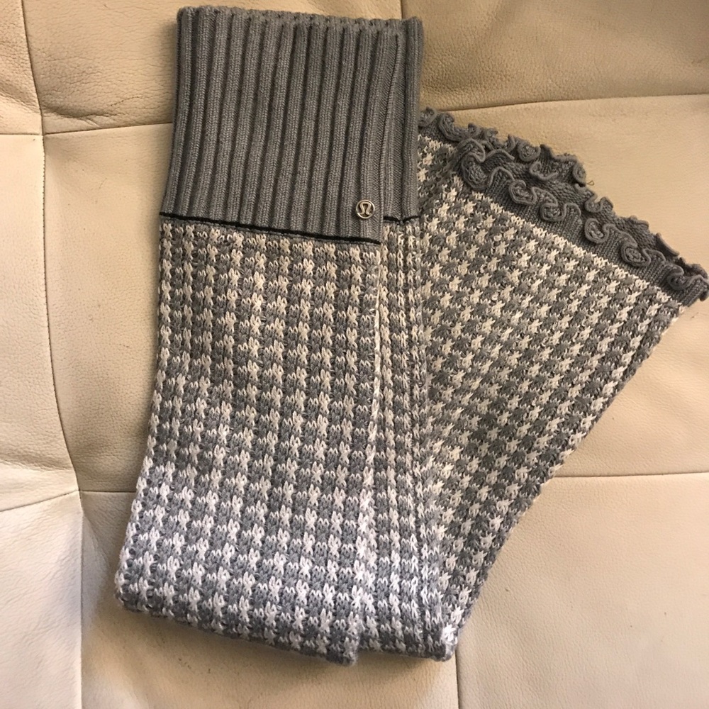 Lululemon Knit leg warmers