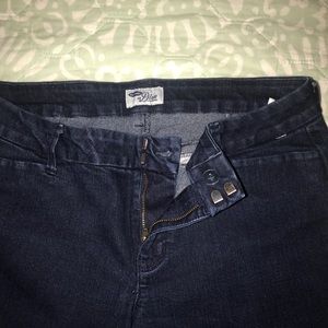 Old navy “the diva” cropped jeans