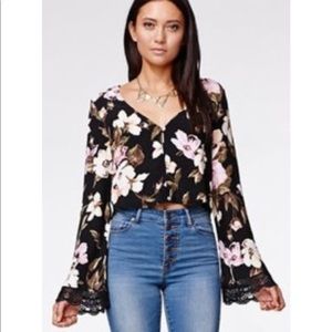 Kendall & Kylie (PacSun) Crop Top w/ Bell Sleeves