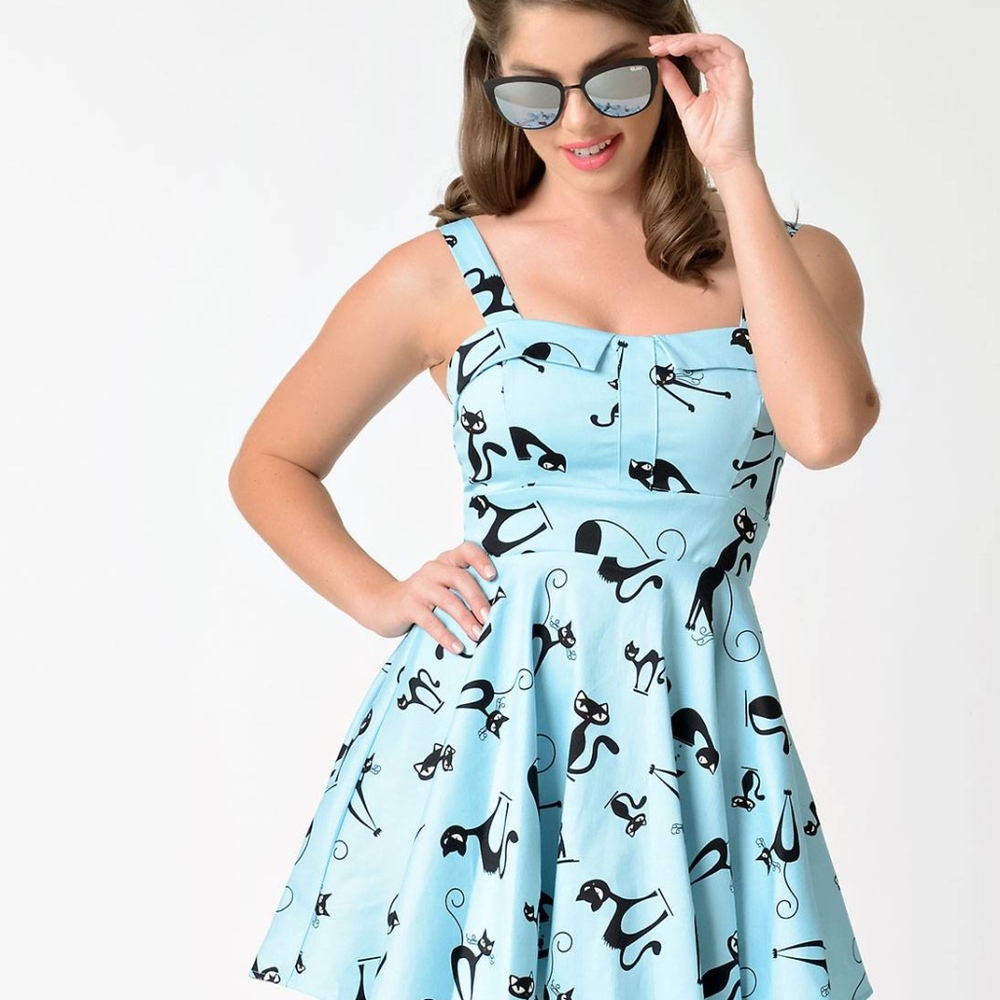 Stylish Vintage Cat Dress Size Small