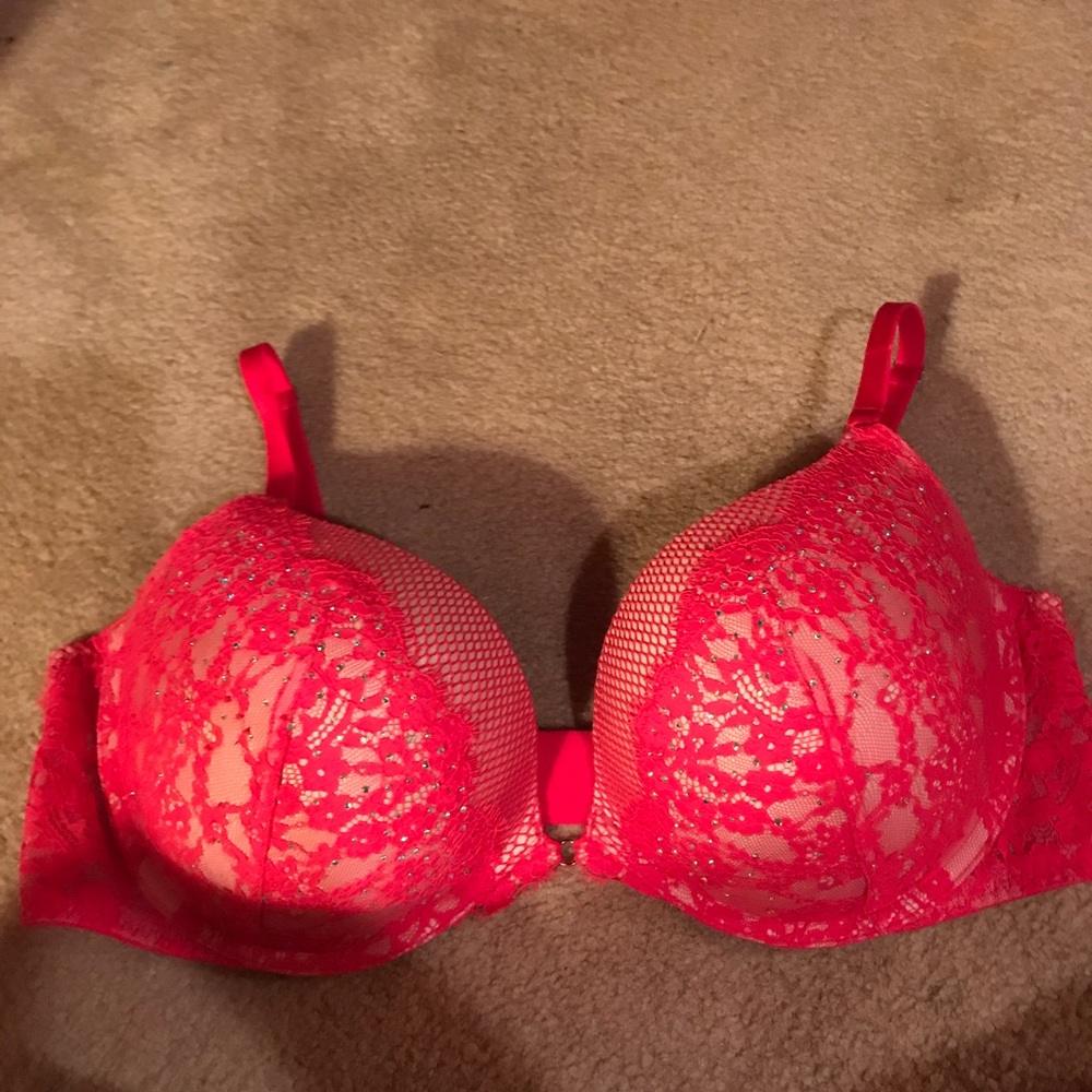 Victoria’s Secret Very Sexy Push Up Bra
