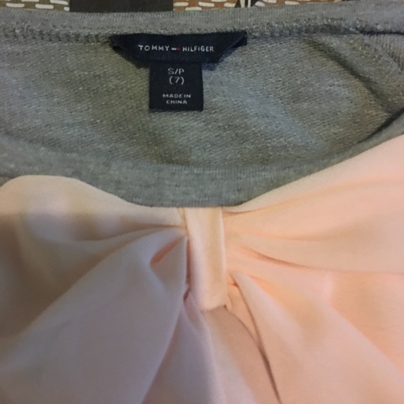 Tommy Hilfiger - Picture 2 of 3