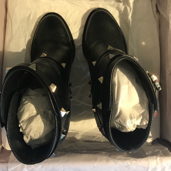 VALENTINO ROCK-STUD BOOTS!!! - Picture 2 of 5