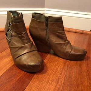 OTBT Rhinelander Booties, Size 8