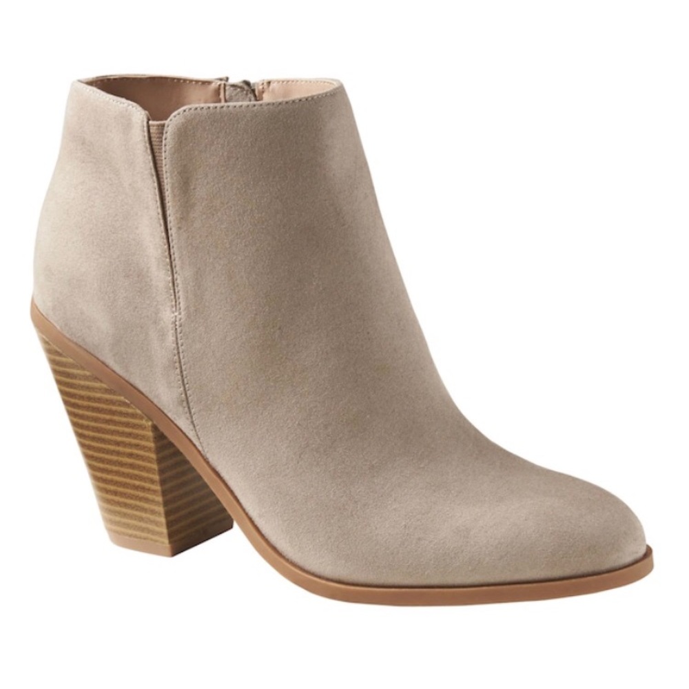 Banana Republic Tan Booties