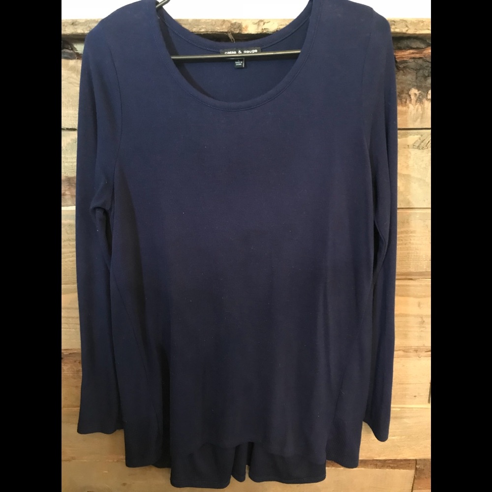 Long sleeve navy top
