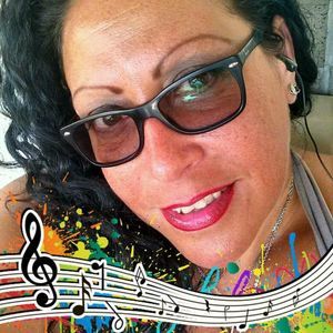 Meet your Posher, Yvette