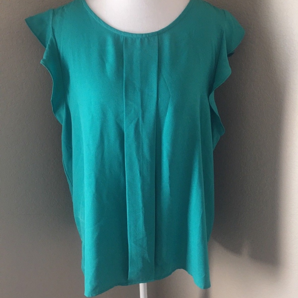 Forever 21 Plus 2x Flutter Sleeve Blouse