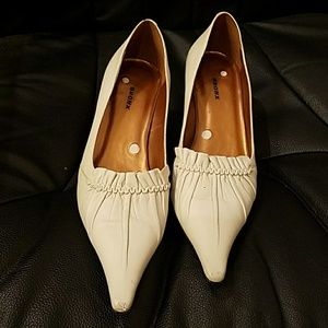Women's leather 2" pumps with pleated leather uppe
