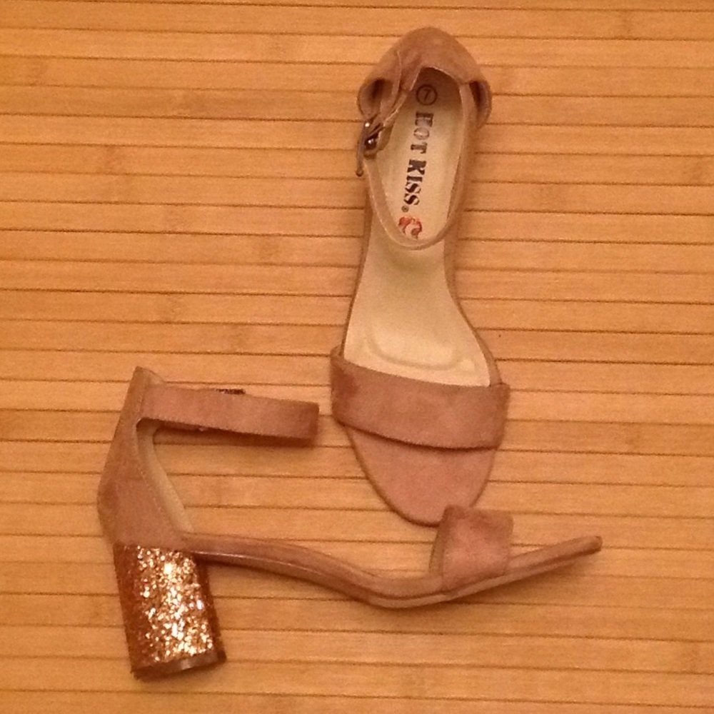 PARTY Shoes Hot Kiss Chunky Sequined Heel Shoe