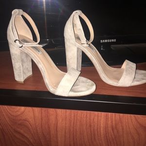 Steve Madden Grey Suede Heels