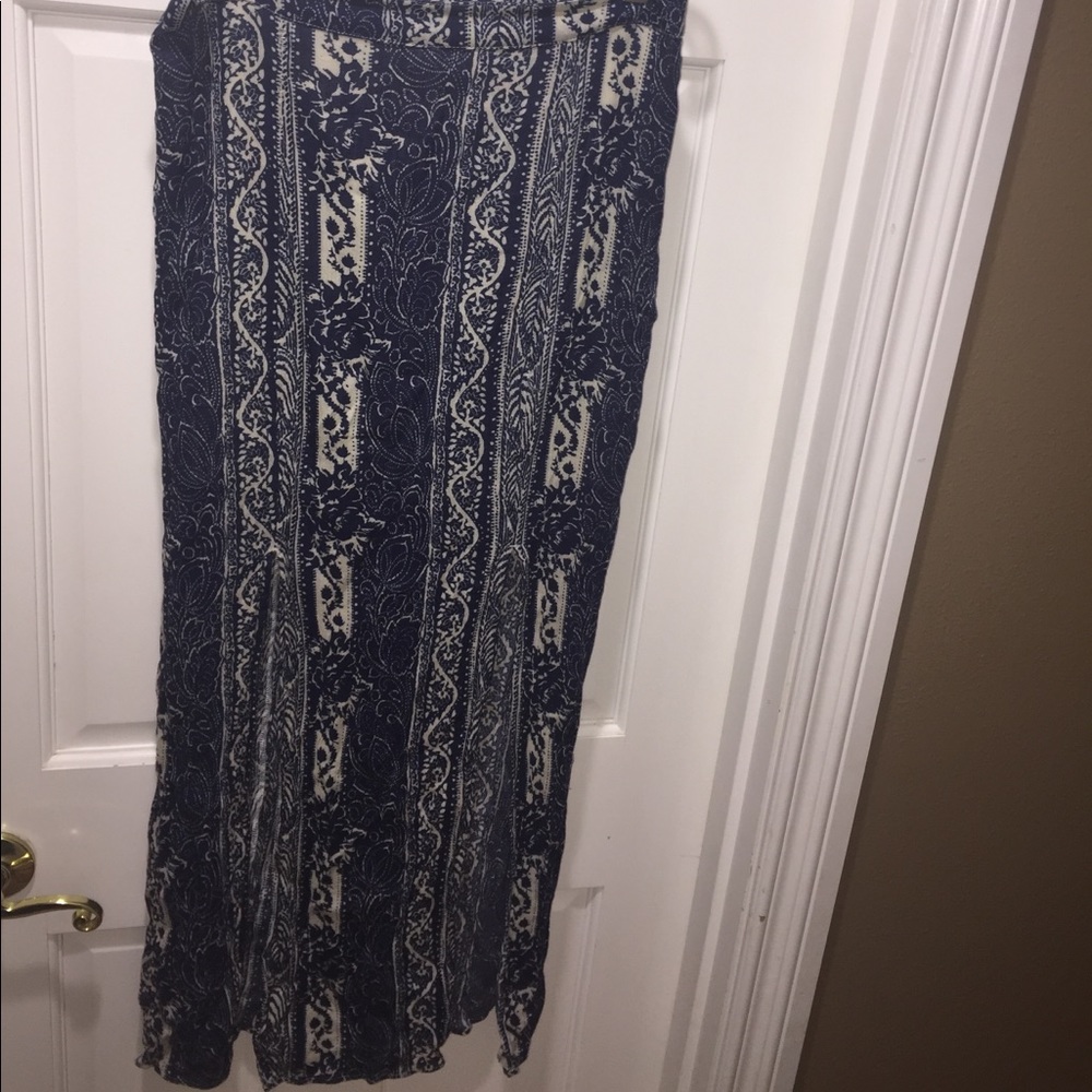 Printed maxi skirt with slits