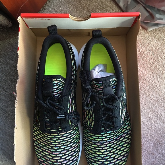 Nike Other - Nike Roshe Flyknit 10.5