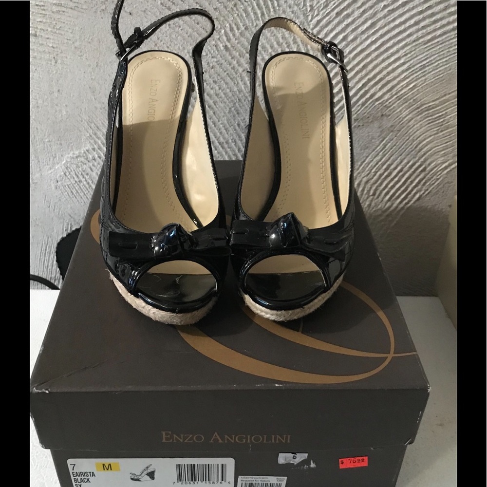 Wedge shoes