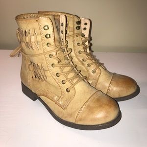 Cream/Tan Combat Boots