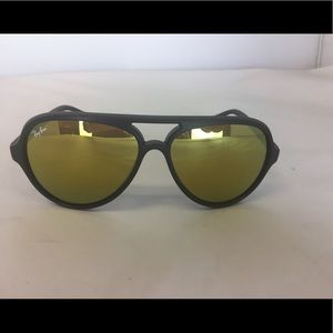 Ray ban aviators matte black frame yellow lenses