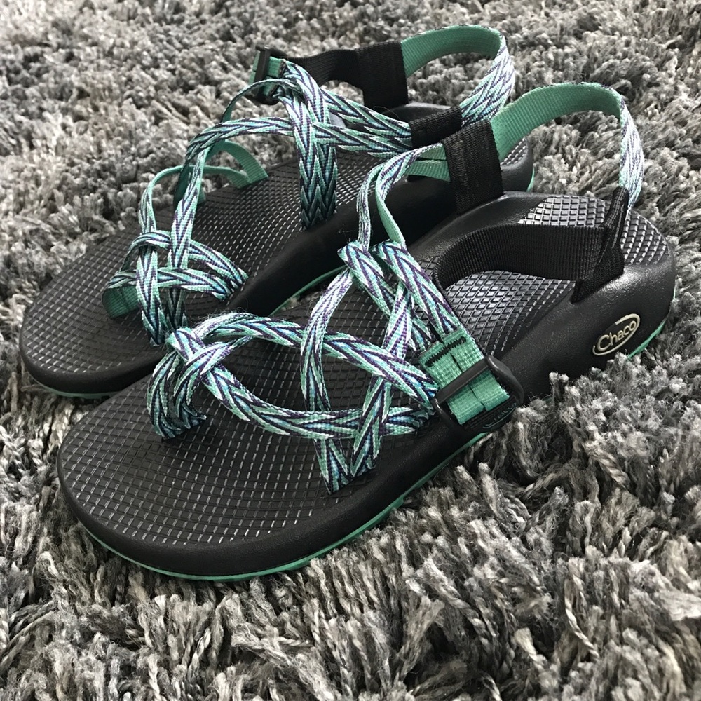 Chacos size 9