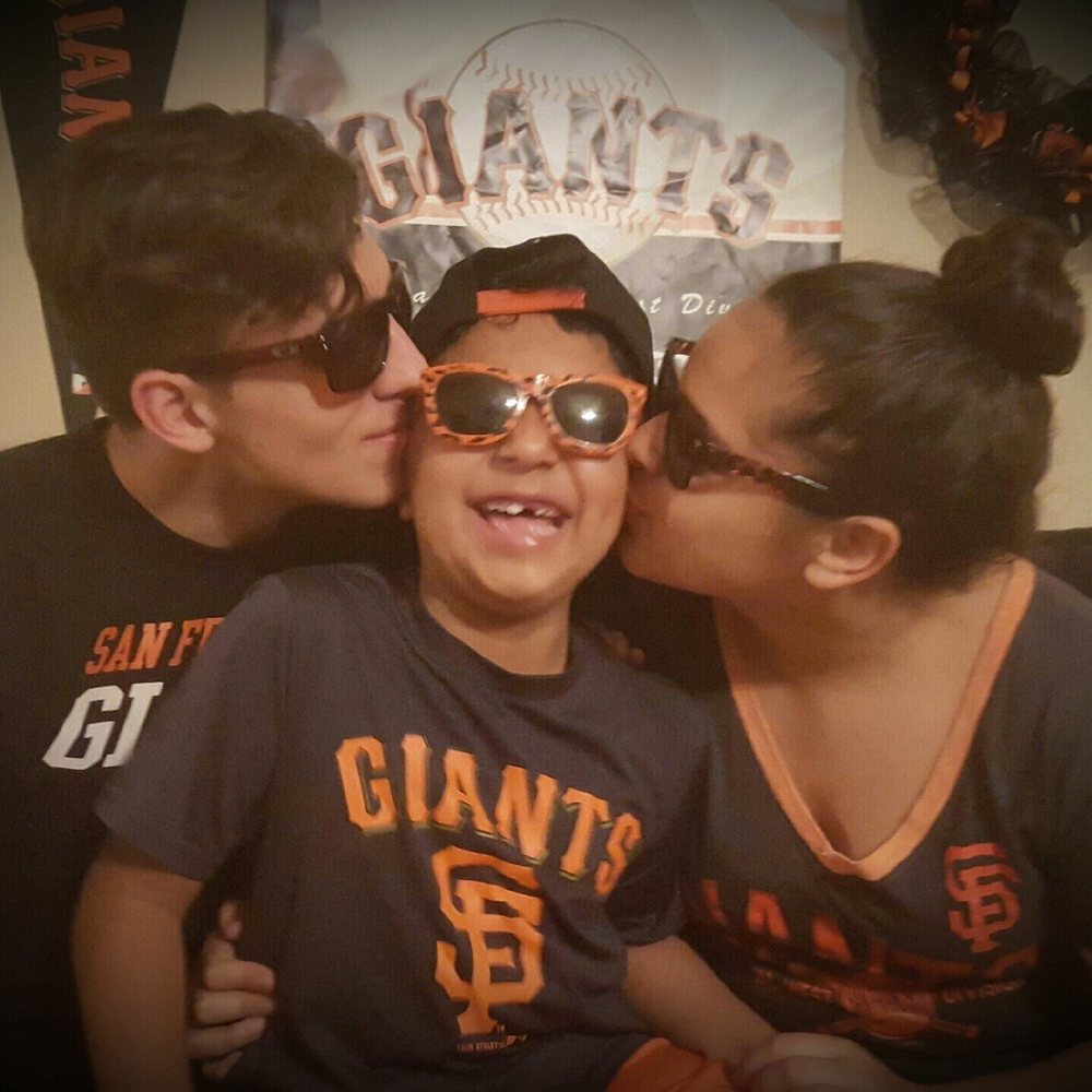 Meet your Posher, Elisa