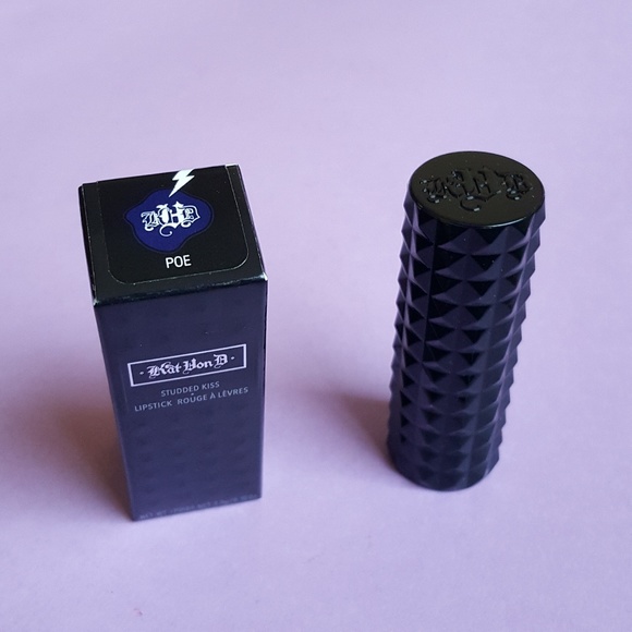New Kat Von D Studded Kiss Lipstick in Poe - Picture 5 of 6