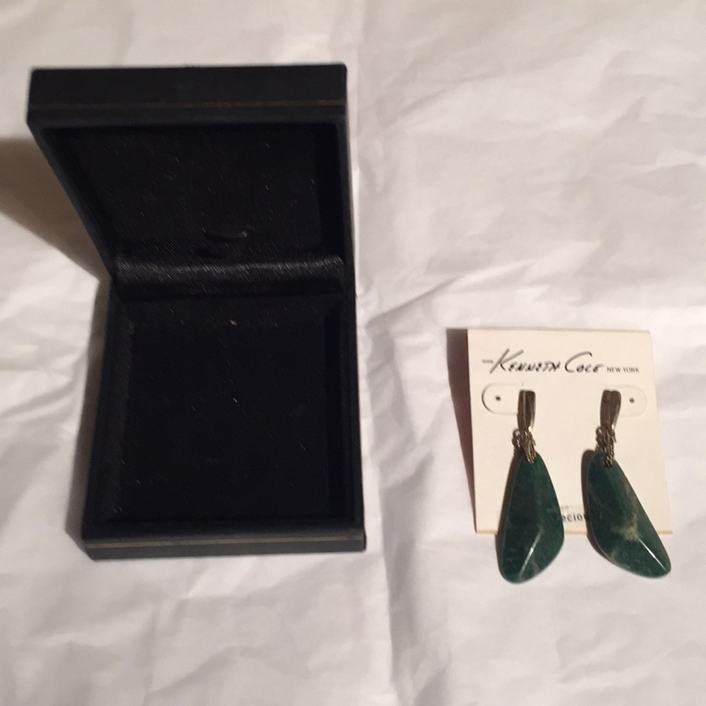 Authentic Kenneth Cole earrings NWT