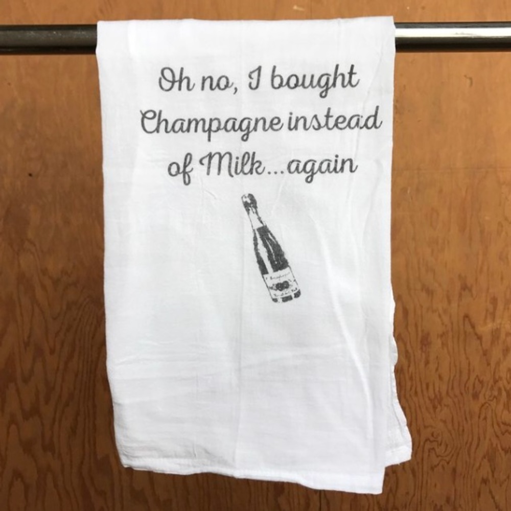 Home Decor- Stash Style Tea Towel NWOT