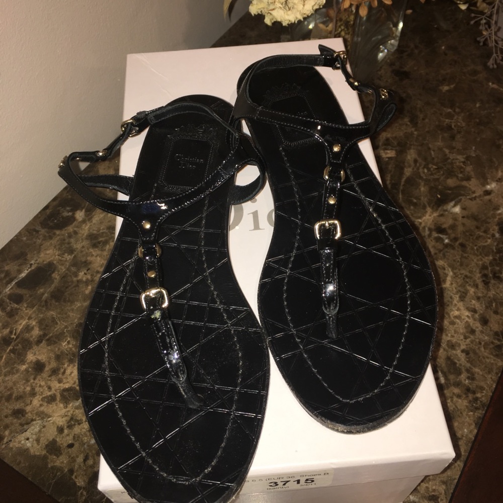 AUTHENTIC CHRISTIAN DIOR T-STRAP SANDAL 36.5