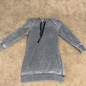 3/4 sleeve pullover with hood