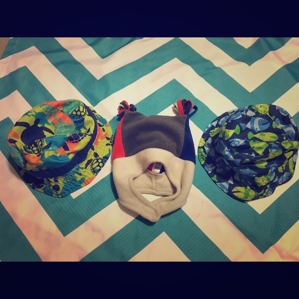 🍍Bundle of 3 Toddler Hats Sun and Winter