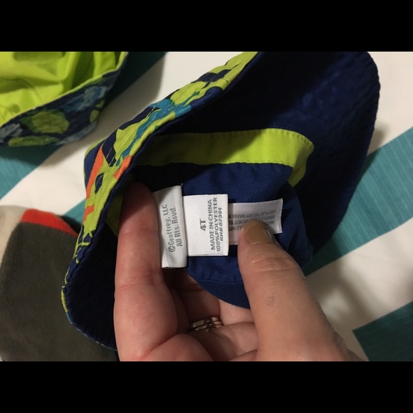 🍍Bundle of 3 Toddler Hats Sun and Winter - Picture 7 of 7