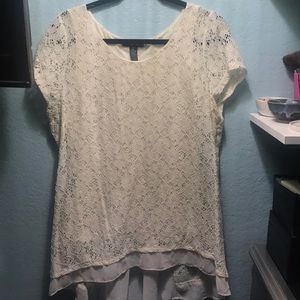 White T-shirt with lace