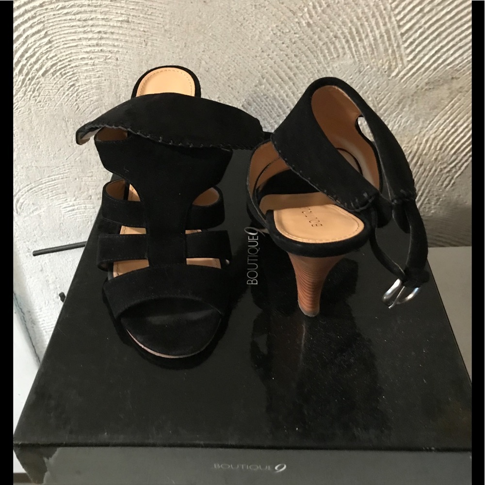 Sandal