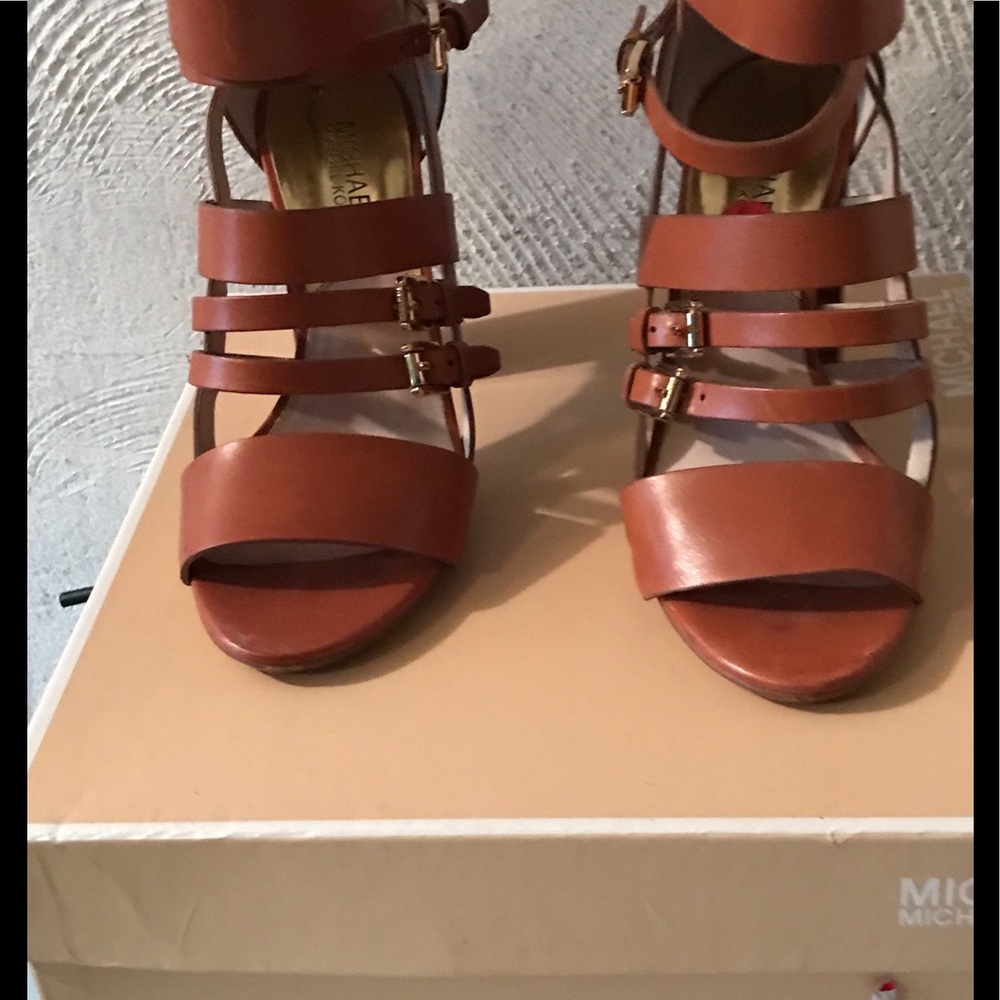 Sandal