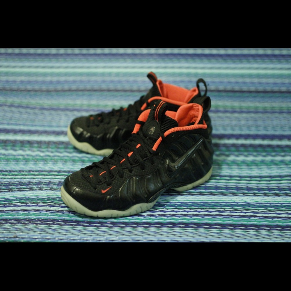 NIKE FOAMPOSITE YEEZY SIZE 9