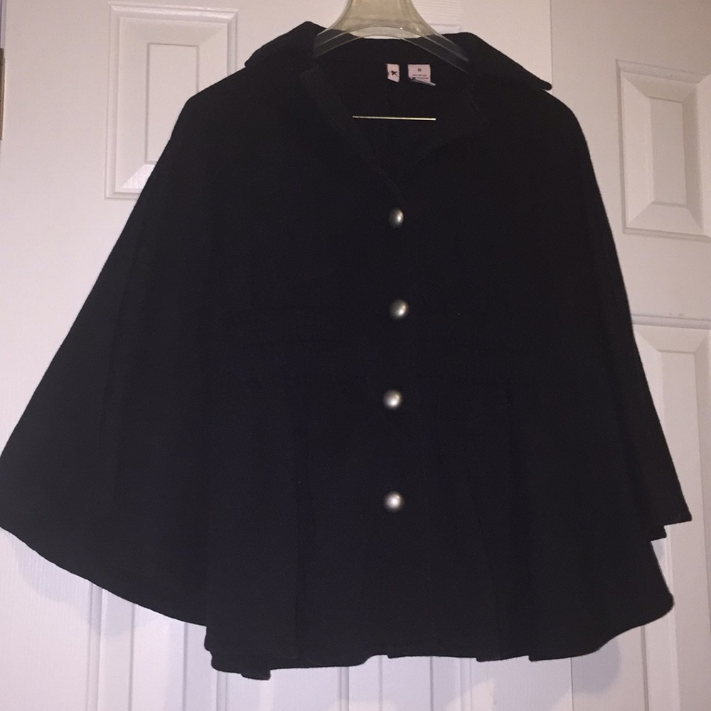 Black Cape Coat with Front Pockets.