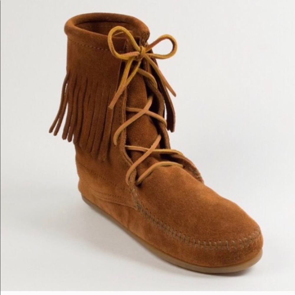 Minnetonka tramped bootie