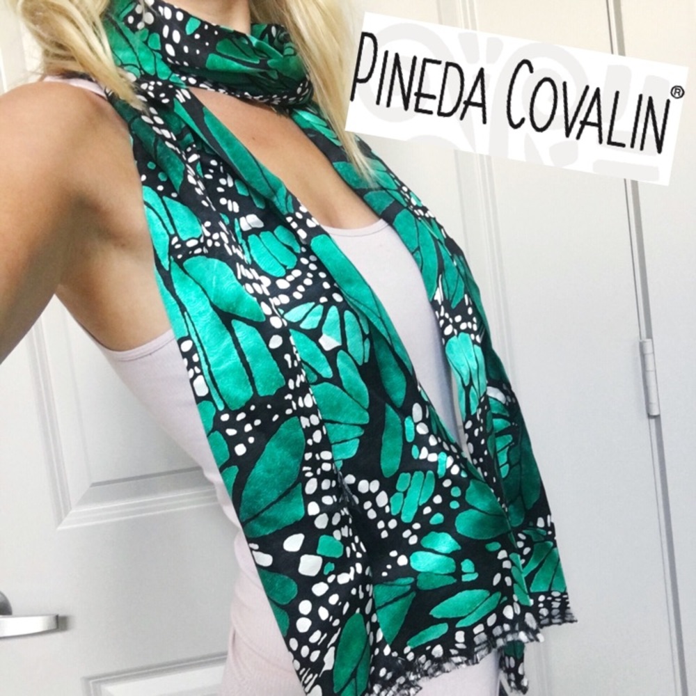Pineda Covalin butterfly silk scarf 🦋💚