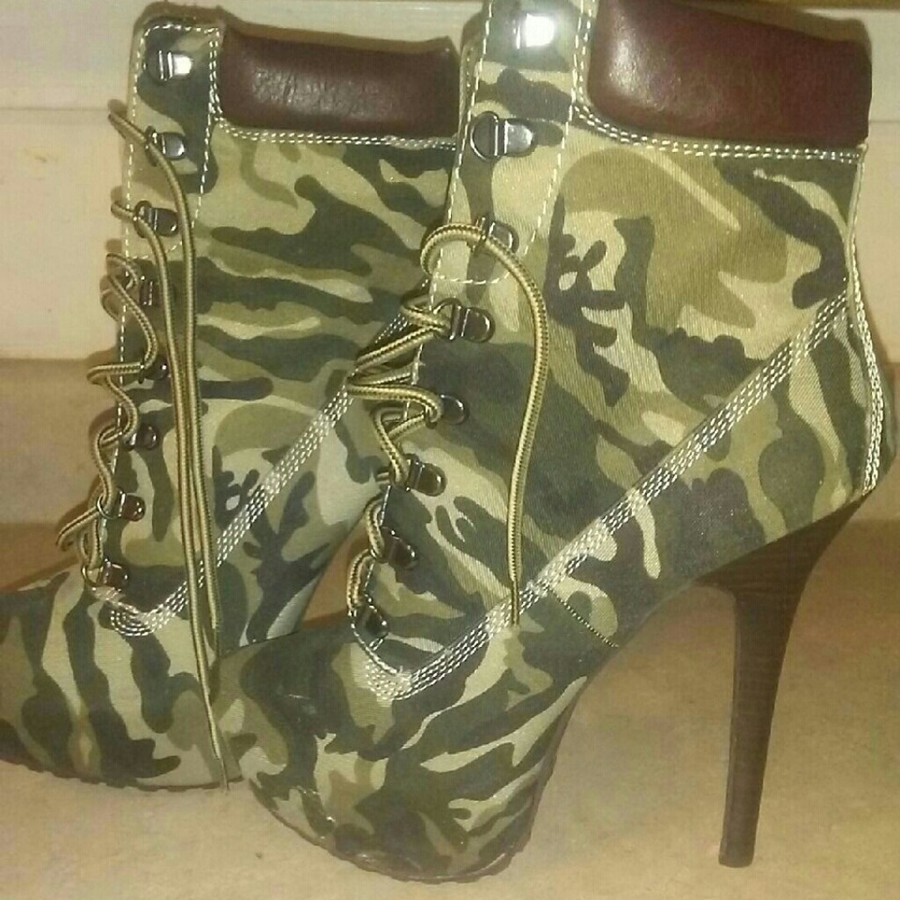 Green n brown camouflage heels