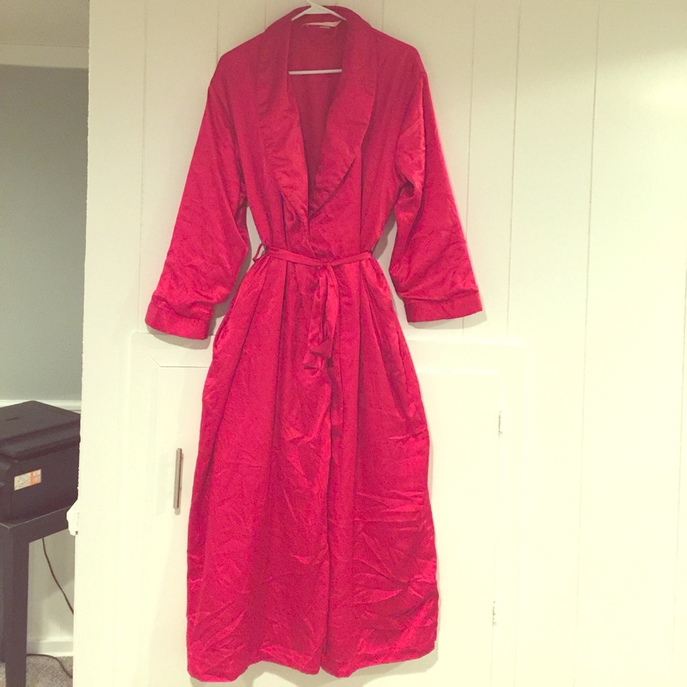 🎀Victoria’s Secret Long Red Satin Robe XS/S🎀
