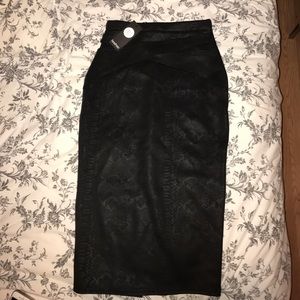 Long pencil skirt
