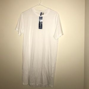 Long white tee