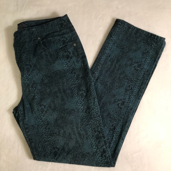 Bandolino Mandie snake print straight leg jeans - Picture 2 of 8