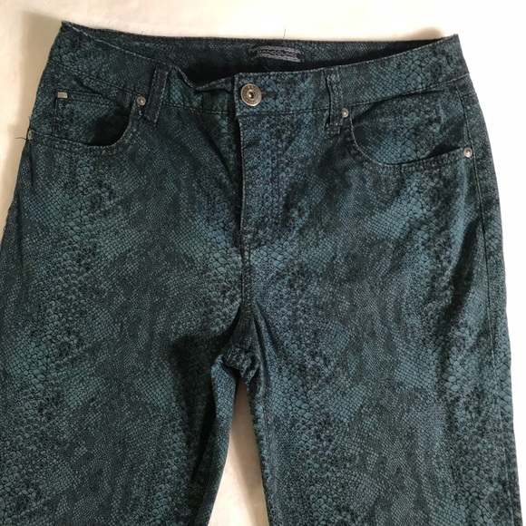 Bandolino Mandie snake print straight leg jeans - Picture 4 of 8