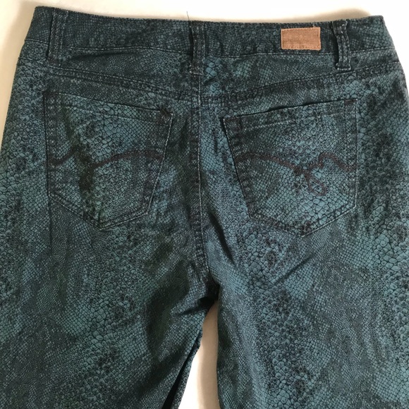 Bandolino Mandie snake print straight leg jeans - Picture 6 of 8
