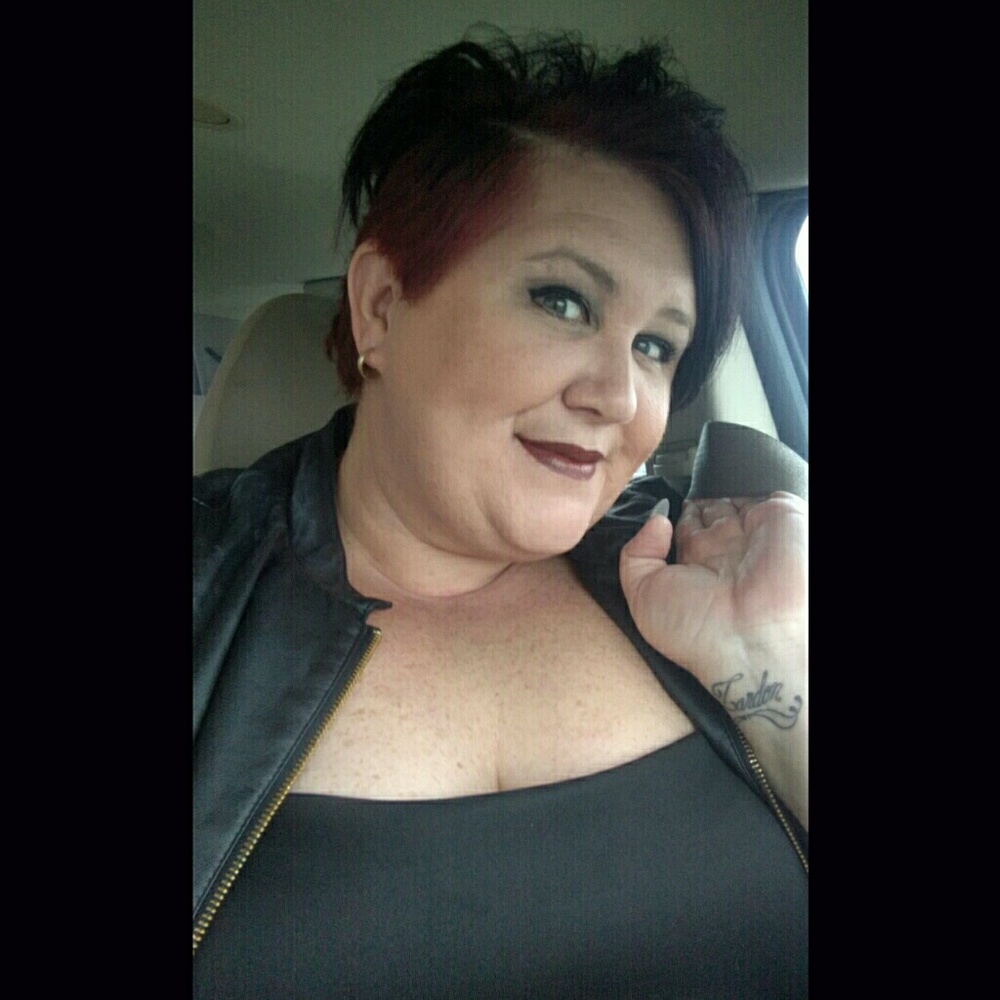 Meet your Posher, Cara