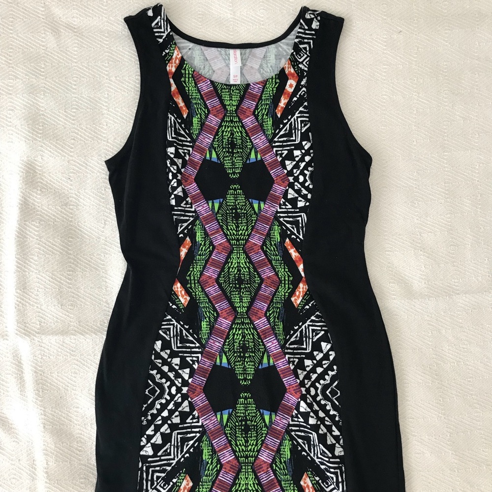 Black geometric print dress