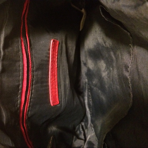 Tommy Hilfiger Signature Logo Black Crossbody Bag - Picture 4 of 8