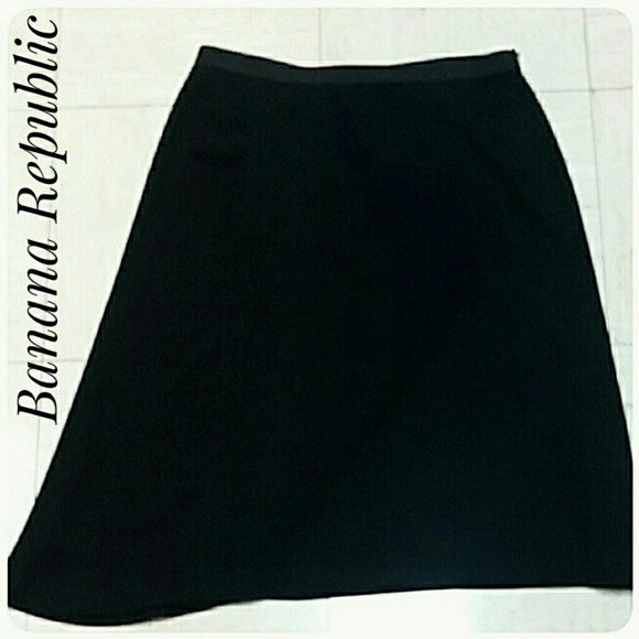 Banana Republic Dresses & Skirts - Banana Republic Skirt Black Size 4 Banana Republic Dresses & Skirts - Banana Republic Skirt Black Size 4