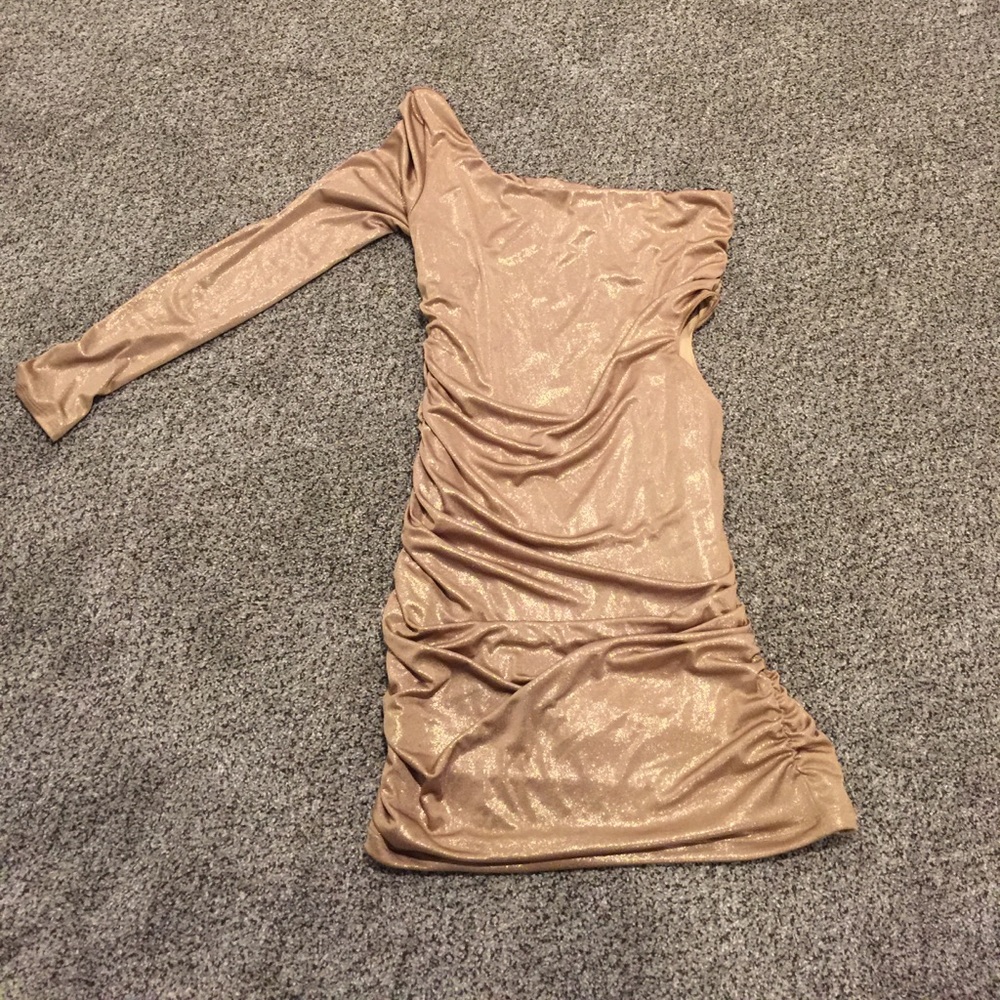 Forever 21 |Ruched Gold 1 sleeve dress open side