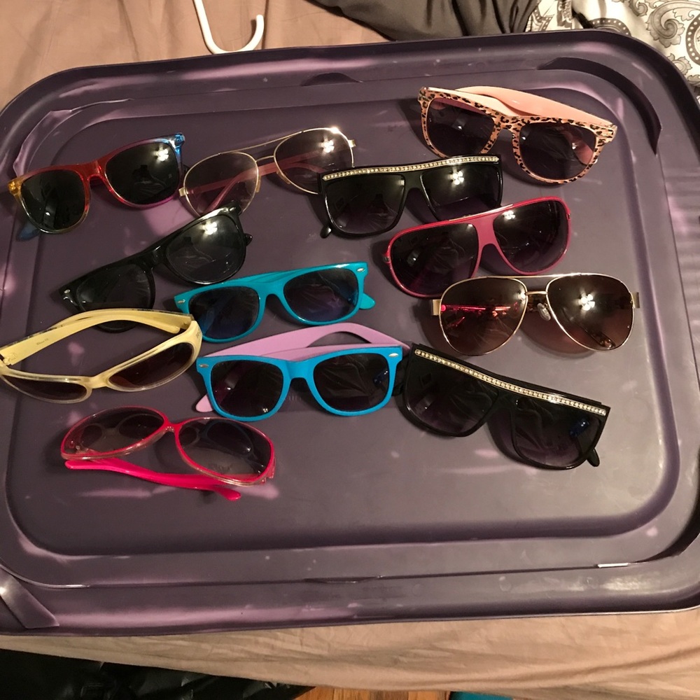 12 pairs of sunglasses bundle