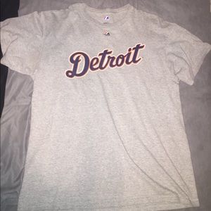 Vintage Detroit Tigers shirt